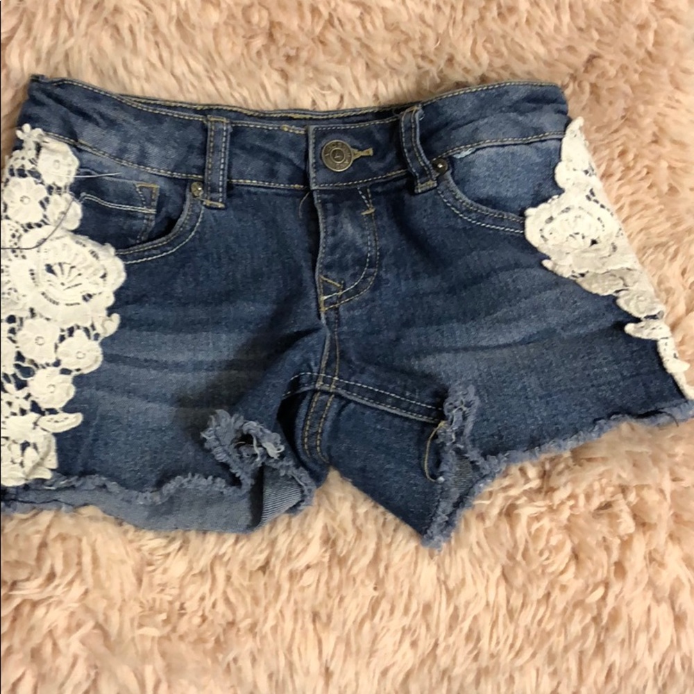 Vigoss blue short size 8 for girls kids.